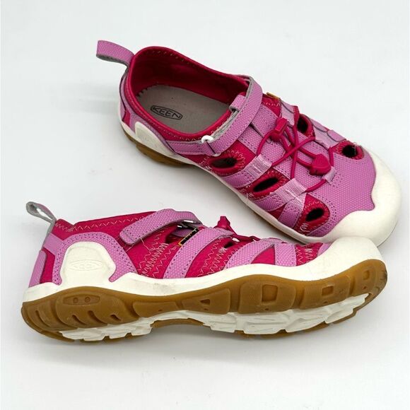 Keen Newport H2 Waterproof Sandal - Picture 1 of 4